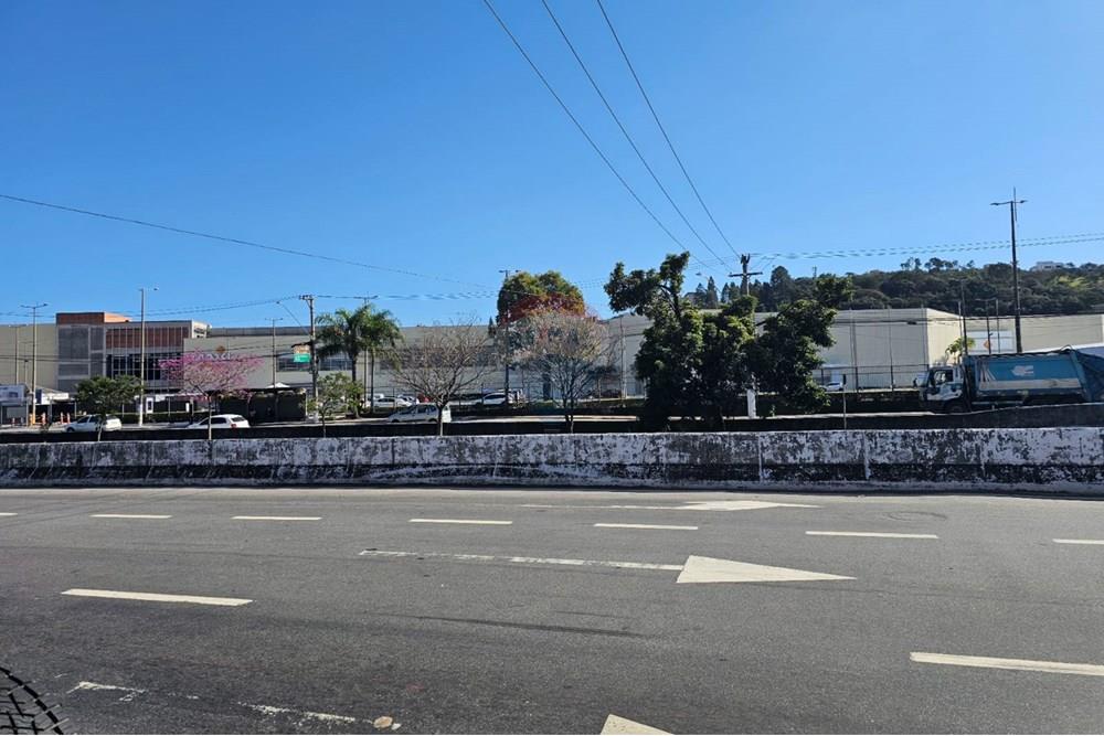 Prédio - Alugar - Jundiaí , São Paulo - b6e851f8-5165-42c3-bf71-7315b12ff7d2.jpg - 690591011-77