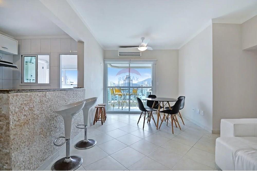 Apartamento - Venda - Guarujá , São Paulo - Sala de estar com Smart - tv acesso a varanda gourmet com vista para mar.jpg - 690981026-603