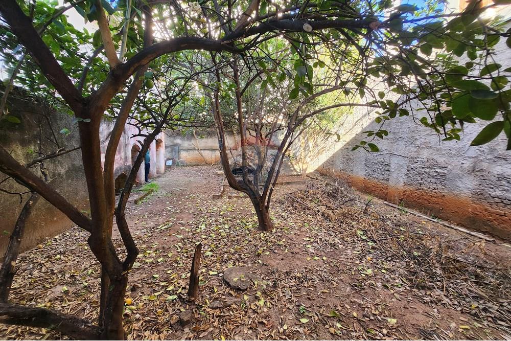 Prédio Inteiro para alugar com 3 quartos, 146m² - Foto 40
