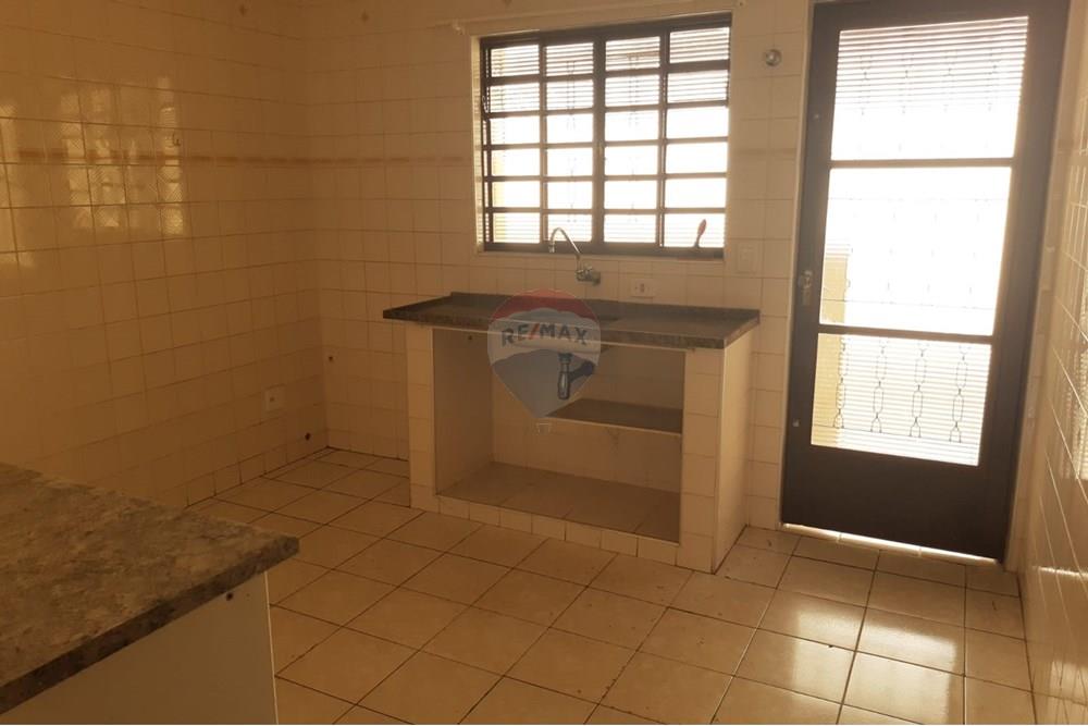 Casa de Condomínio - Alugar - Valinhos , São Paulo - d0150cae-d872-4e75-9bff-f2a09c010b49.jpg - 690851008-527