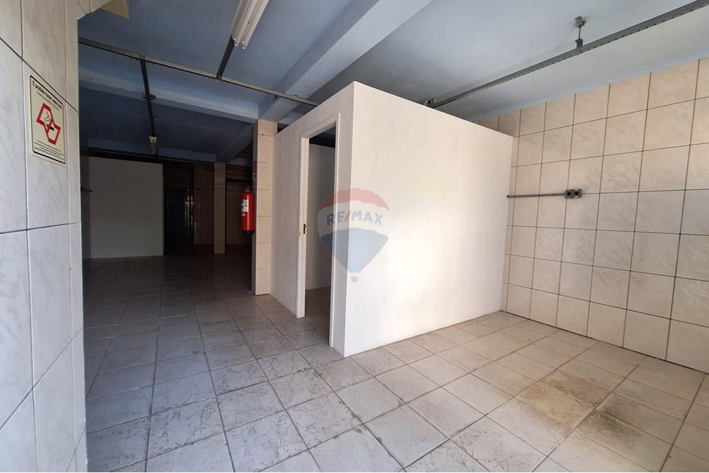 Casa à venda com 3 quartos, 137m² - Foto 14