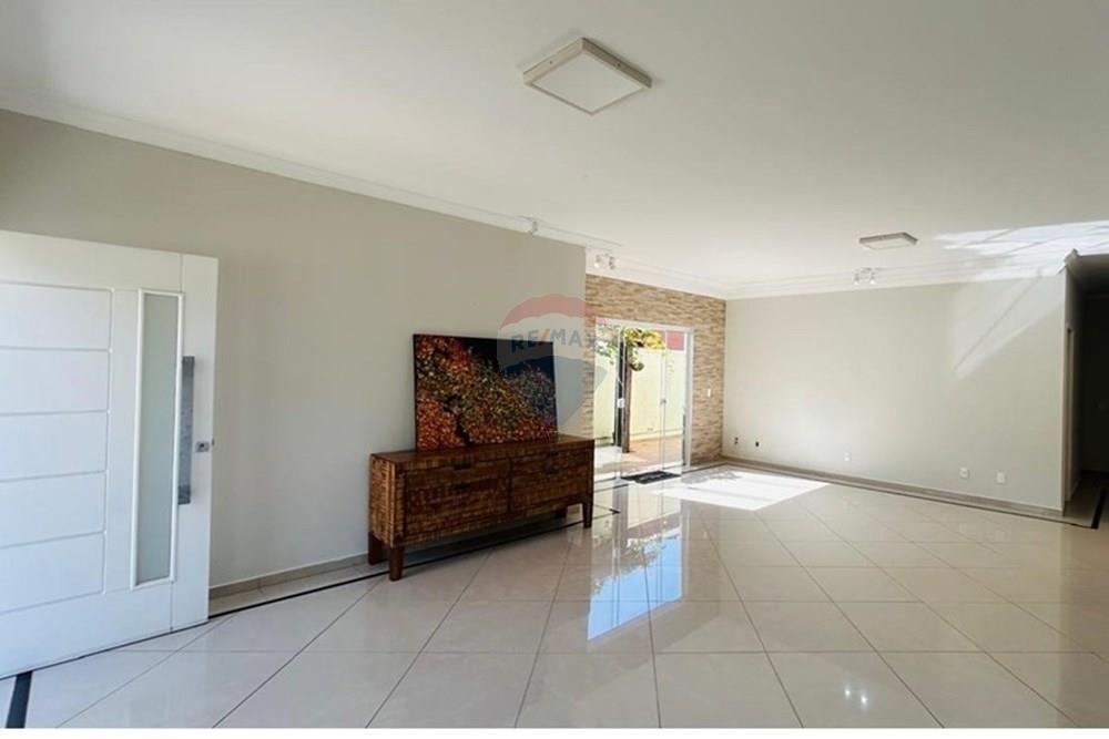 Casa de Condomínio - Venda - Bragança Paulista , São Paulo - 7fc1e8ff-e58e-4b61-9b96-0582a2385a4a.jpg - 690041152-7