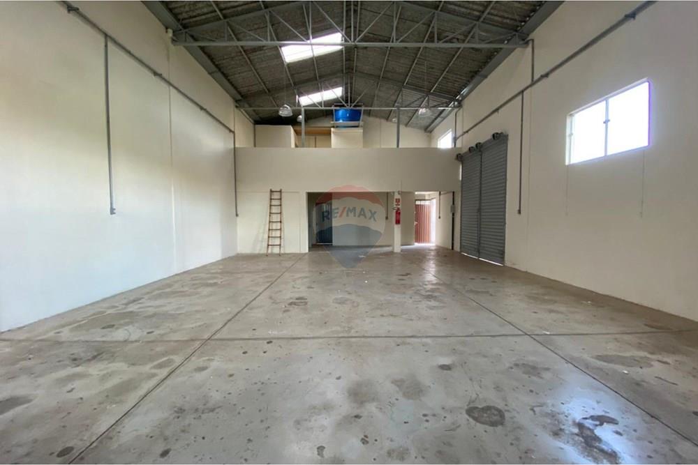 Galpão - Alugar - Bragança Paulista , São Paulo - WhatsApp Image 2026-02-04 at 20.16.05 (2).jpeg - 690041107-36