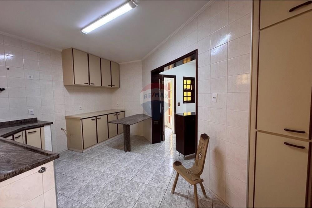 Casa - Venda - Bragança Paulista , São Paulo - photo_2026-01-28_15-30-33.jpg - Cozinha - 690041052-136