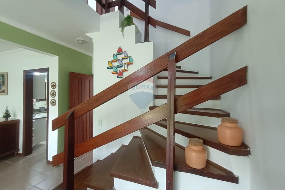 Casa de Condomínio - Venda - Bertioga , São Paulo - escada ao 2o. piso a.jpg - Sala - 690341032-39