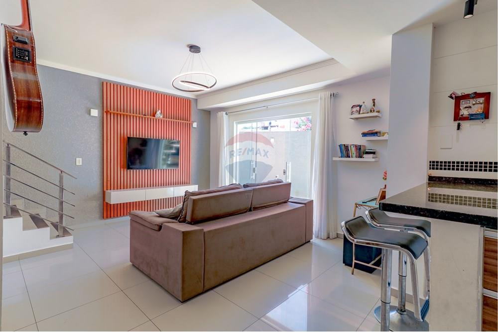 Casa - Venda - Atibaia , São Paulo - 7 - Sobrado de Esquina com 3 Quartos e 3 Vagas de Garagem.jpg - 690921092-5