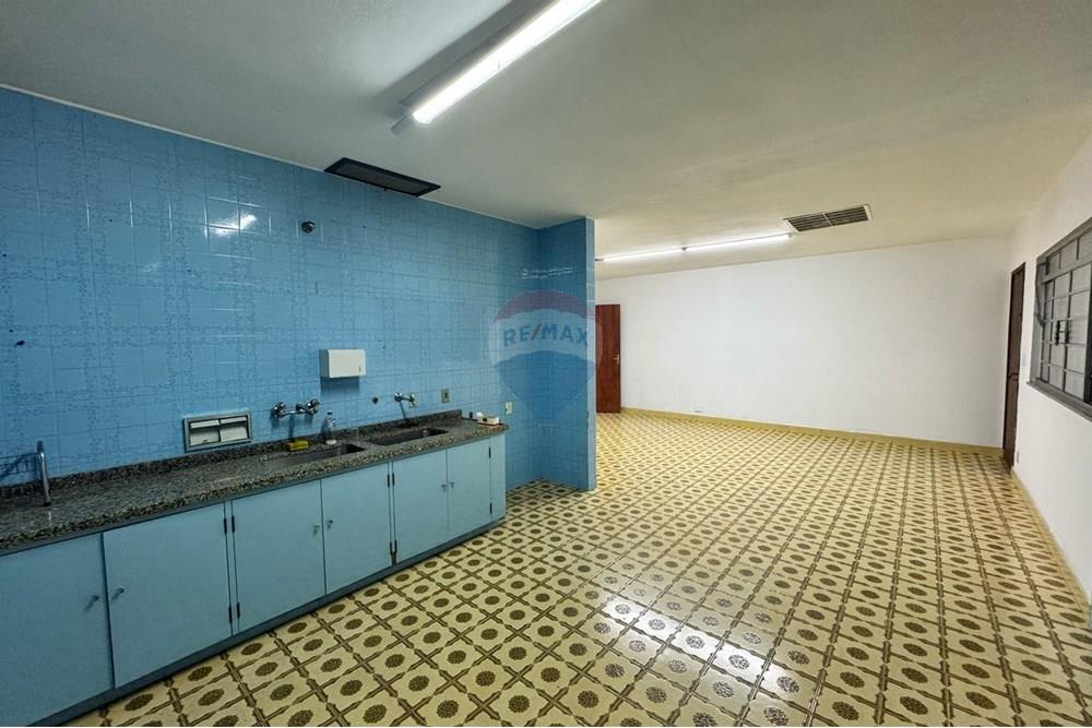 Casa Comercial - Alugar - Bragança Paulista , São Paulo - WhatsApp Image 2025-03-24 at 10.47.43 (1).jpeg - 690041127-26