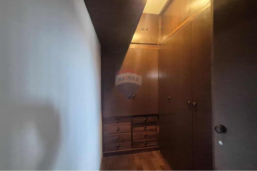Casa à venda com 5 quartos, 312m² - Foto 30
