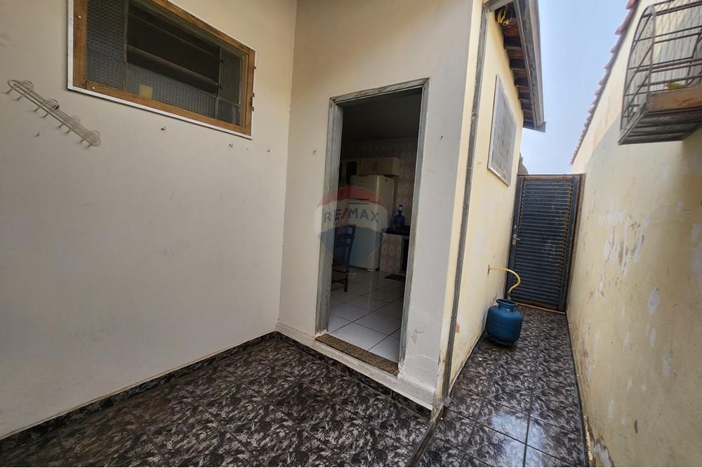 Casa à venda com 2 quartos, 100m² - Foto 31