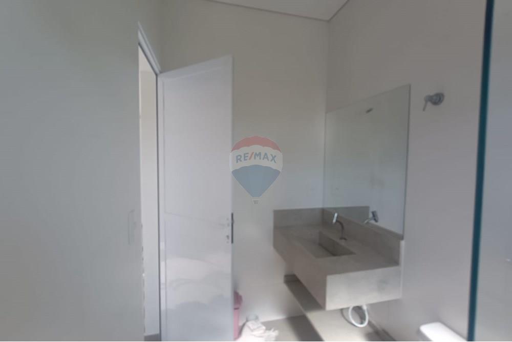 Casa - Venda - Bertioga , São Paulo - casa-com-6-suítes_a-venda-no-Indaiá-Bertioga-remax-690341032-30-corretor-Edivaldo-Santos-foto143.jpg - Banheiro - 690341032-30