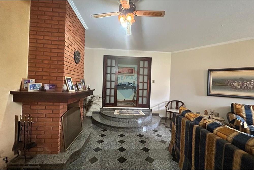 Chácara / Sítio / Fazenda - Venda - Itupeva , São Paulo - WhatsApp Image 2025-05-19 at 14.19.23 (1).jpeg - Sala - 690801050-13