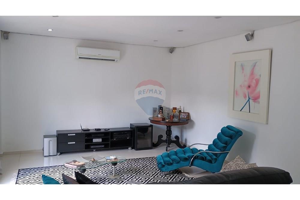 Casa à venda com 3 quartos, 256m² - Foto 15