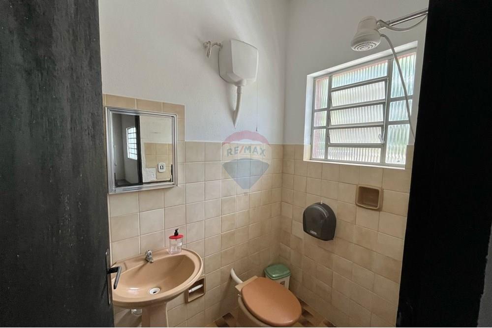 Cj. Comercial/ Sala - Alugar - Bragança Paulista , São Paulo - Imagem do WhatsApp de 2025-03-07 à(s) 09.41.09_4f650909.jpg - Banheiro - 690041159-1