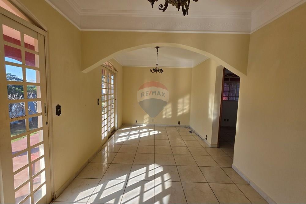 Chácara / Sítio / Fazenda - Venda - Itapira , São Paulo - 20250520_153434.jpg - Sala de estar - 690521005-81