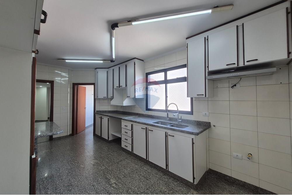 Apartamento à venda com 4 quartos, 221m² - Foto 78