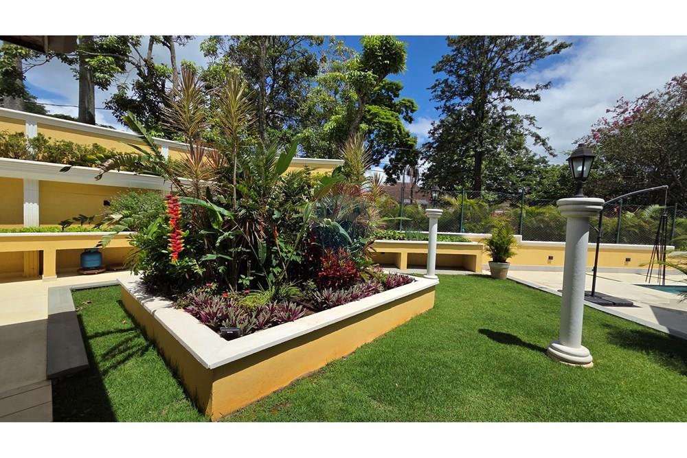 Casa de Condomínio - Venda - Barueri , São Paulo - 20260120_134723.jpg - 690951041-48