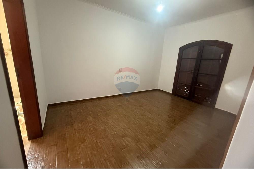 Casa - Alugar - Bragança Paulista , São Paulo - WhatsApp Image 2025-09-16 at 15.28.24.jpeg - 690041127-44