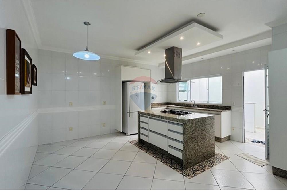 Casa de Condomínio - Venda - Bragança Paulista , São Paulo - 07f95a42-b787-49f7-89a2-adc93be9a00d.jpg - 690041152-7