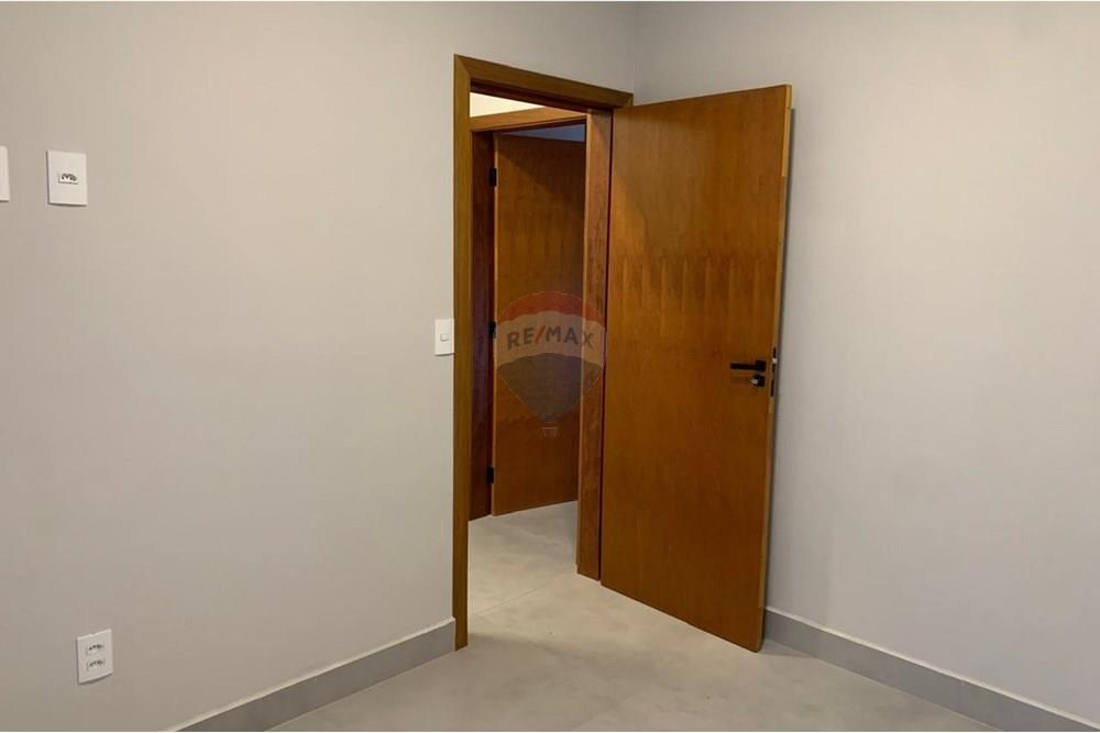 Casa - Venda - Bragança Paulista , São Paulo - WhatsApp Image 2025-12-09 at 14.25.12 (12).jpeg - 690041184-2