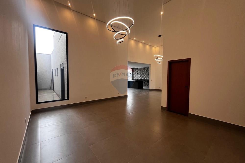 Casa de Condomínio - Venda - Bragança Paulista , São Paulo - WhatsApp Image 2026-03-18 at 10.03.56 (1).jpeg - Sala de estar - 690041213-10