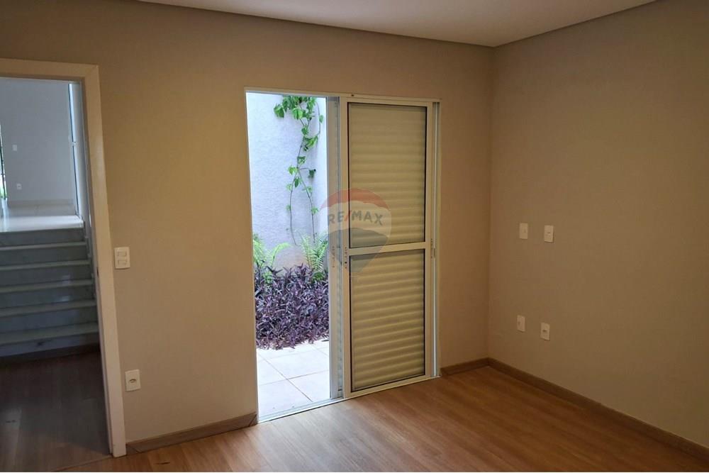 Casa de Condomínio - Alugar - Bragança Paulista , São Paulo - WhatsApp Image 2025-11-07 at 16.46.58 (1).jpeg - 690141093-24