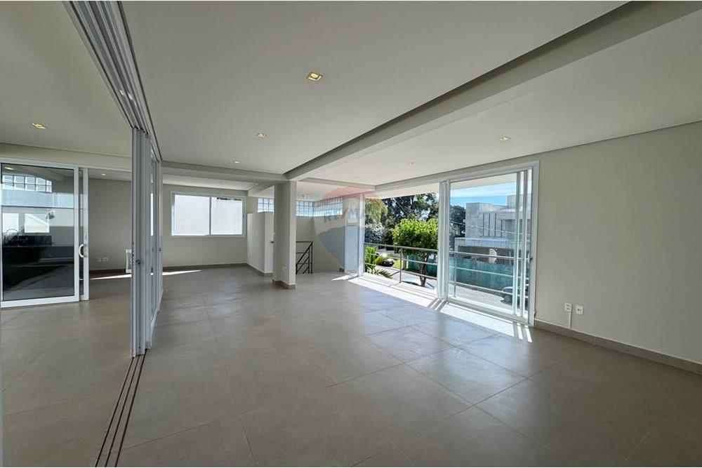 Casa de Condomínio - Venda - Bragança Paulista , São Paulo - photo_56_2025-05-22_12-11-11.jpg - Sala de estar - 690041018-290