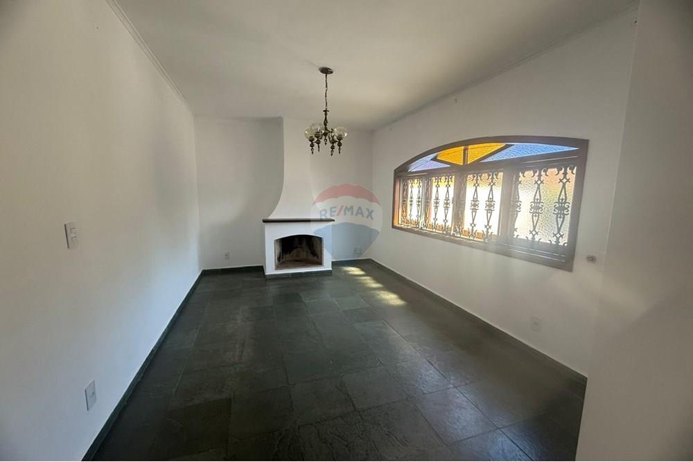 Casa - Alugar - Bragança Paulista , São Paulo - WhatsApp Image 2025-09-19 at 14.10.12.jpeg - 690041127-44