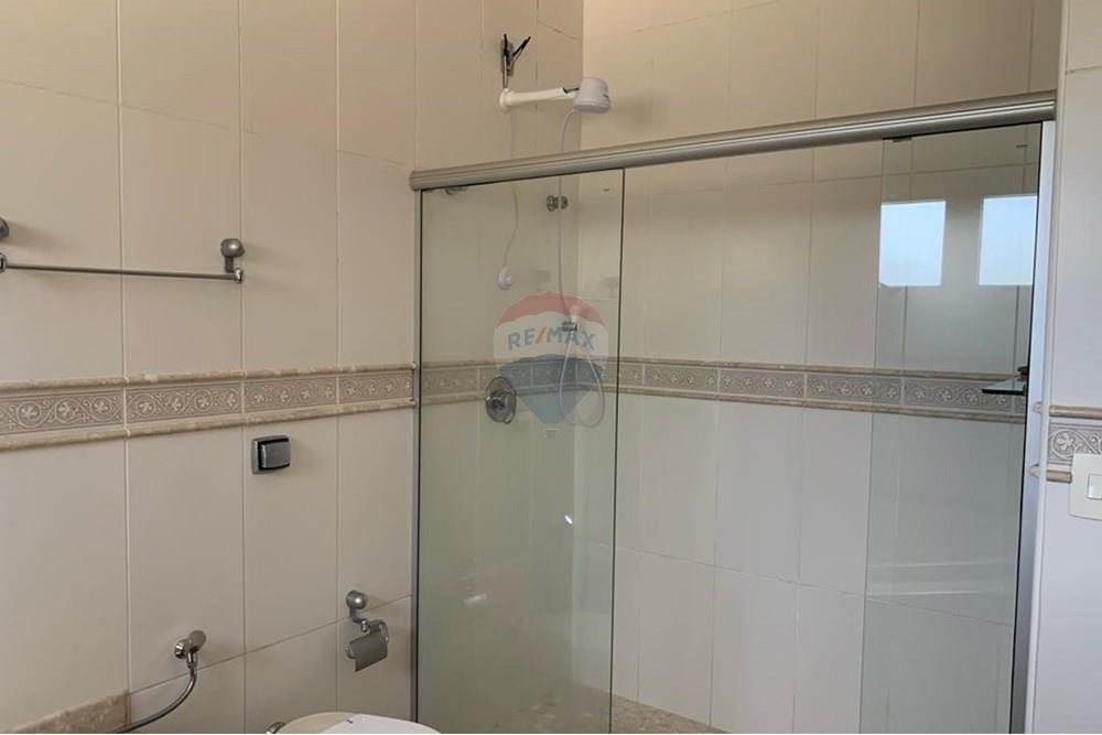 Casa de Condomínio - Alugar - Valinhos , São Paulo - Suite2_Banho.jpeg.jpg - 690131086-46