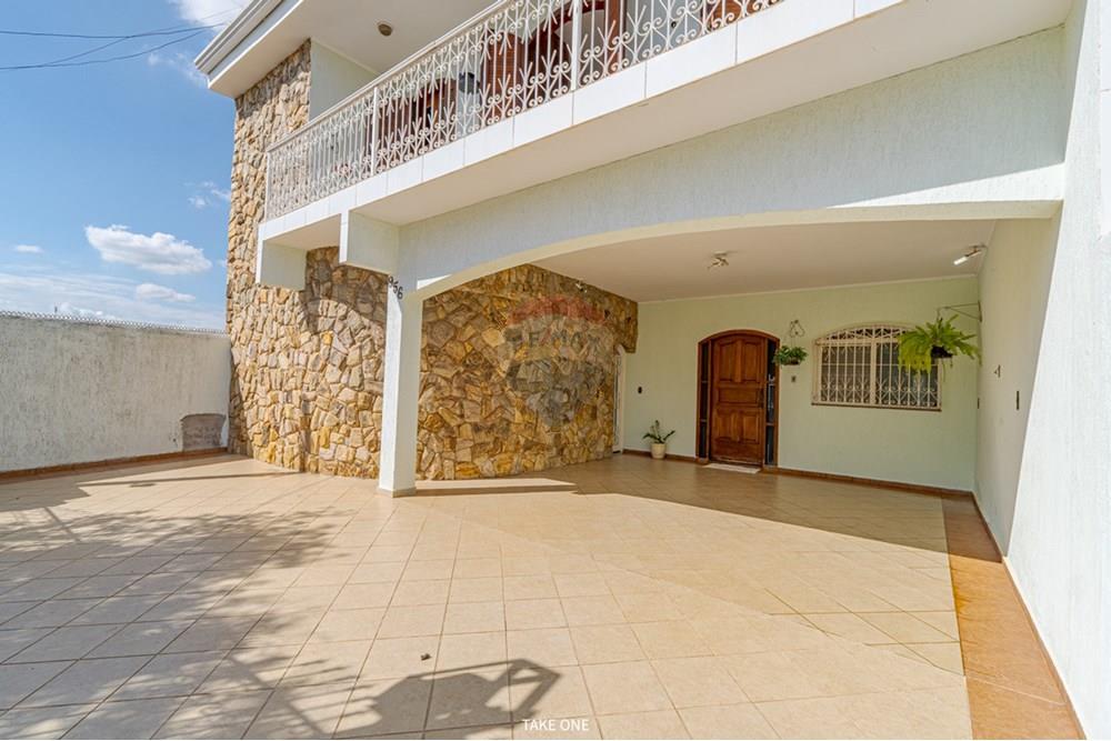 Sobrado - Venda - Campinas , São Paulo - 01fotos_010.jpg - Garagem - 690131111-11