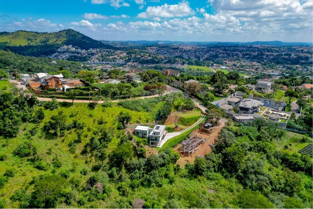 Terreno - Venda - Atibaia , São Paulo - 23-Terreno-no-Parque-Arco-iris-em-Atibaia-com-vista-permanente-para-a-Serra-e-projeto-aprovado.jpg - 690921044-68