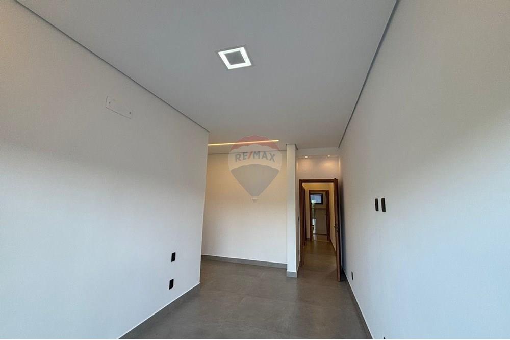 Casa de Condomínio - Venda - Bragança Paulista , São Paulo - 8f4cca7b-1edc-44d3-b8a9-77bf5fb0cbec.jpg - 690141091-77