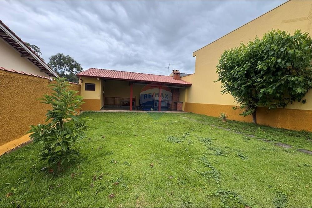 Casa - Venda - Bragança Paulista , São Paulo - photo_2026-01-28_15-28-34.jpg - Quintal - 690041052-136
