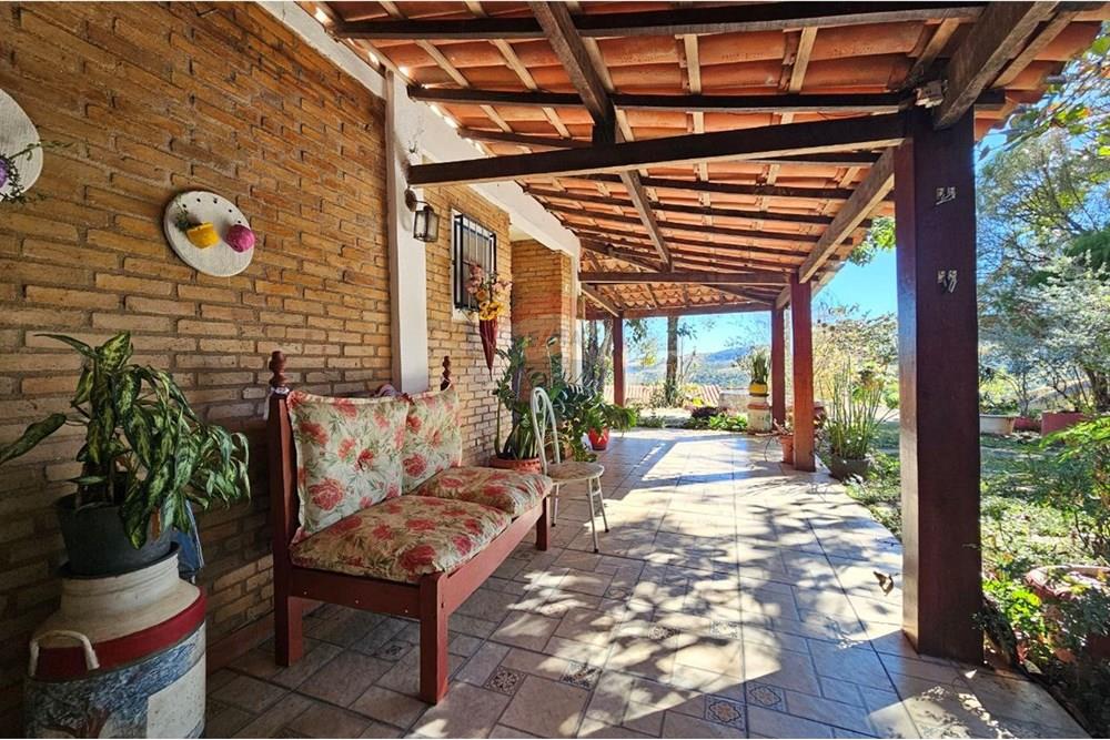 Chácara / Sítio / Fazenda - Venda - Serra Negra , São Paulo - photo_2025-08-10_17-01-46 (3).jpg - Varanda - 690291048-138