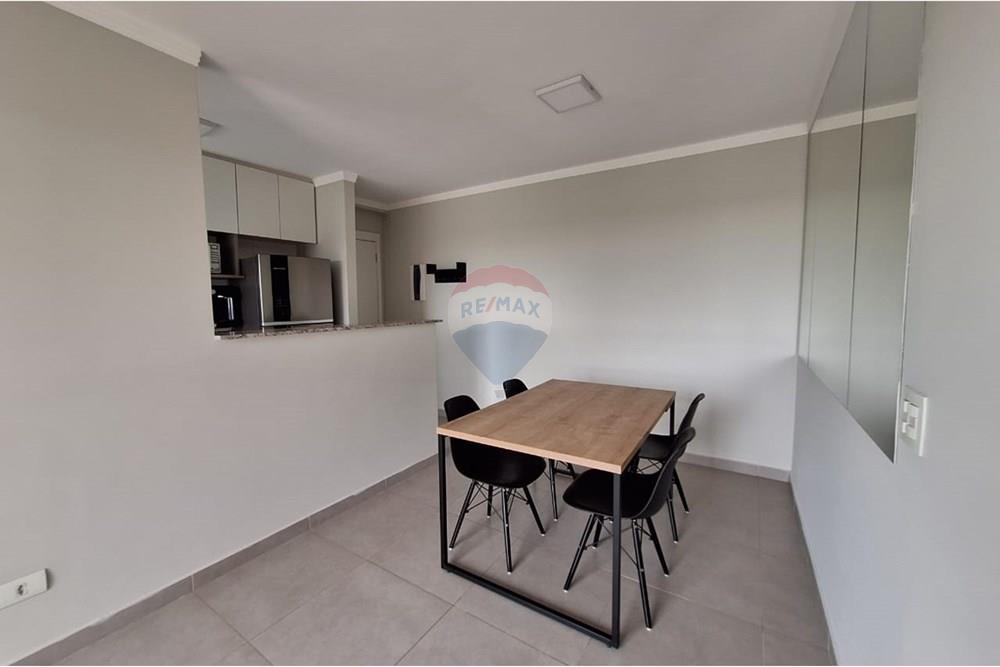 Apartamento para alugar com 2 quartos, 66m² - Foto 8