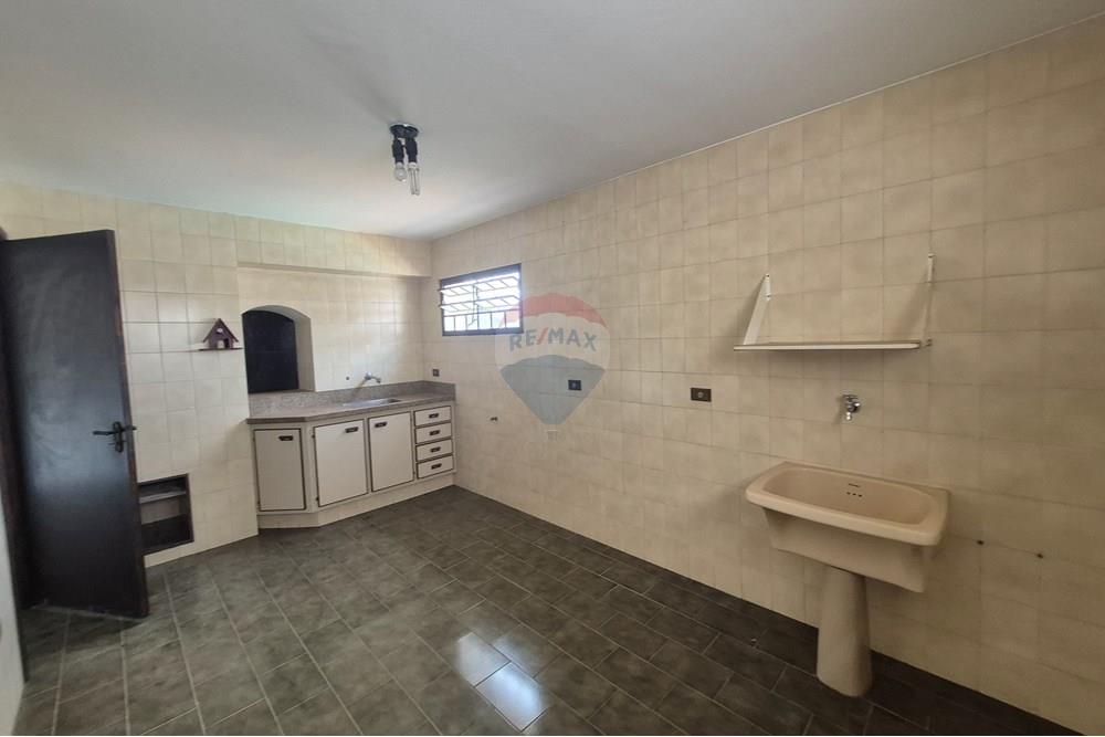 Casa à venda com 5 quartos, 312m² - Foto 58