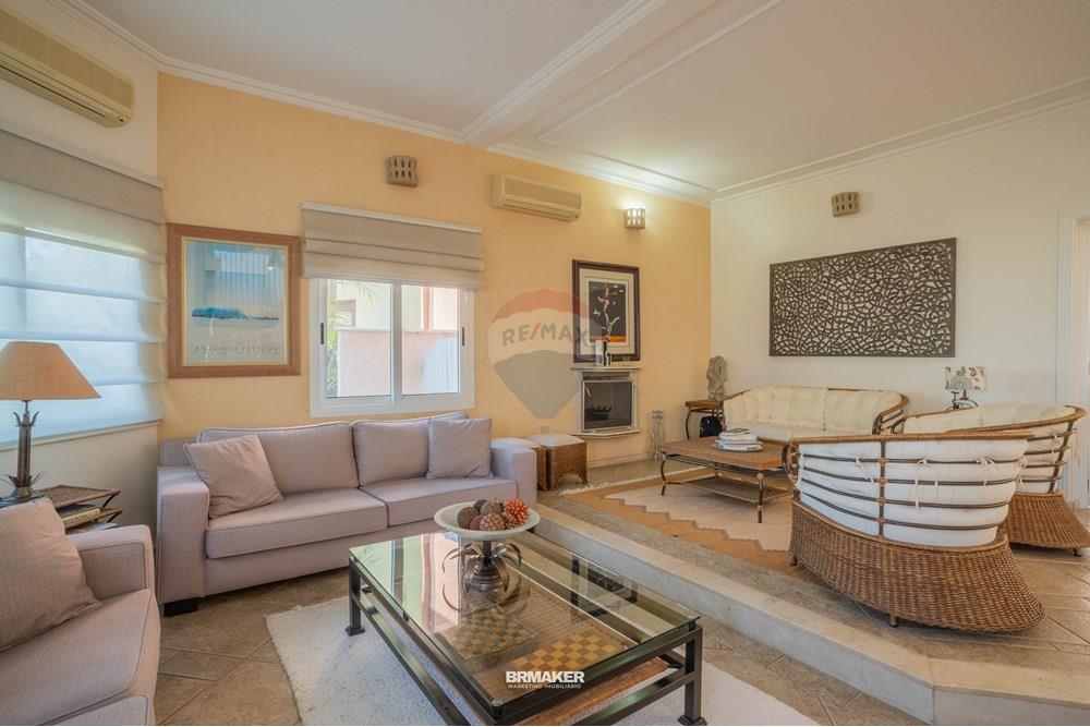 Casa de Condomínio - Venda - Campinas , São Paulo - 12 Fotos imobiliarias -  REMAX - brmaker-100.jpg - Sala em L - 690681117-65