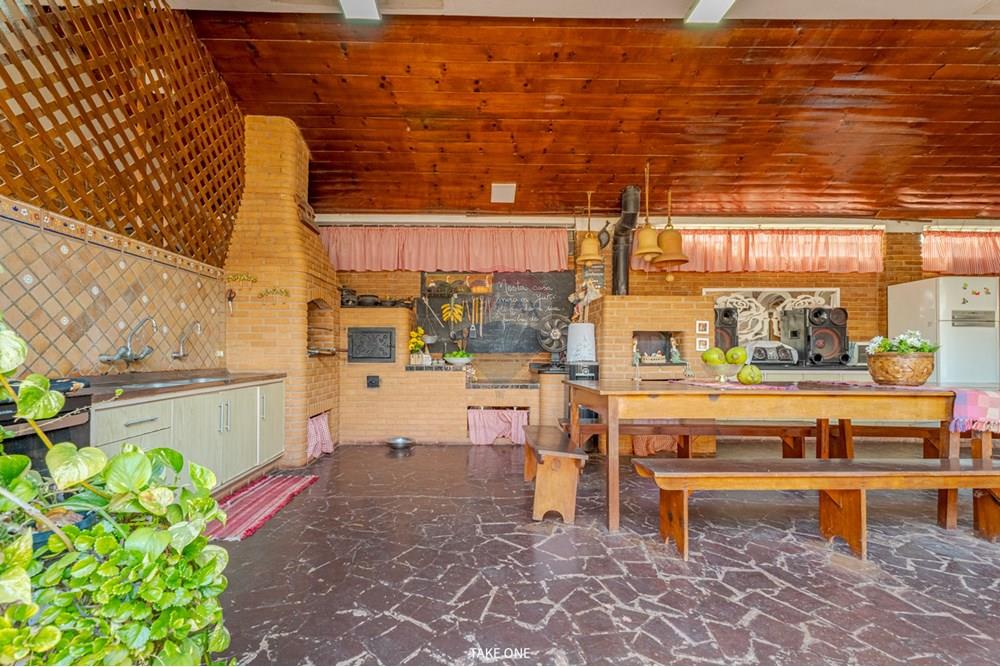 Casa - Venda - Americana , São Paulo - Casa à venda na Praia dos Namorados em Americana com acesso à represa, casa de barcos, piscina,  (44).jpg - Área Gourmet - 690231077-36