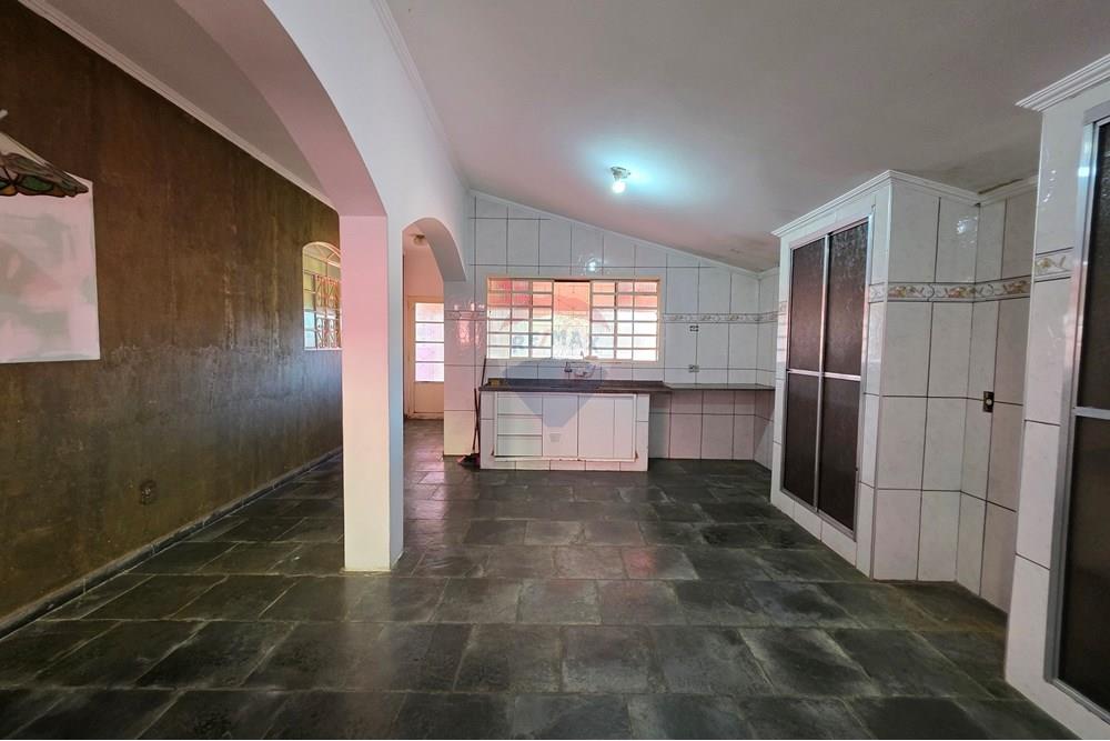 Chácara / Sítio / Fazenda - Venda - Itapira , São Paulo - 20250520_152831.jpg - Cozinha - 690521005-81