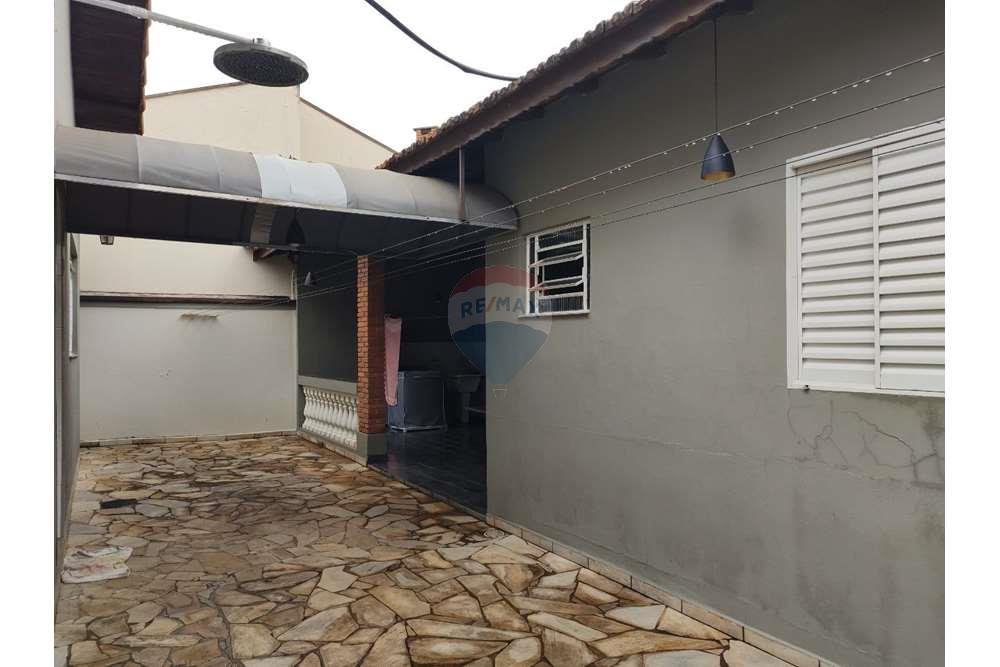 Casa à venda com 3 quartos, 165m² - Foto 25