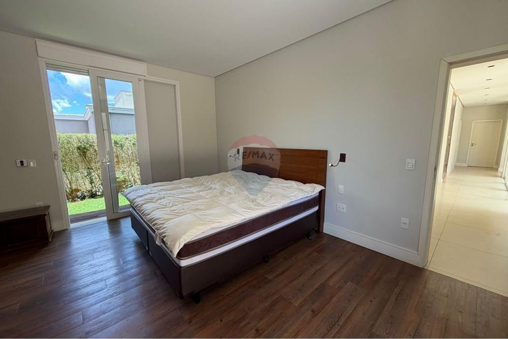 Casa de Condomínio - Alugar - Bragança Paulista , São Paulo - 8efca81e-cd2e-4e15-be88-f7cf49dec132.jpeg - 690041127-117