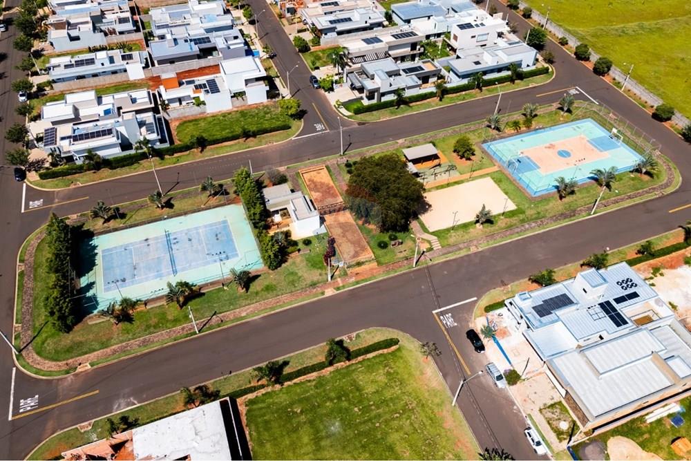 Casa de Condomínio - Venda - Araraquara , São Paulo - Praca central.jpg - 690151052-83
