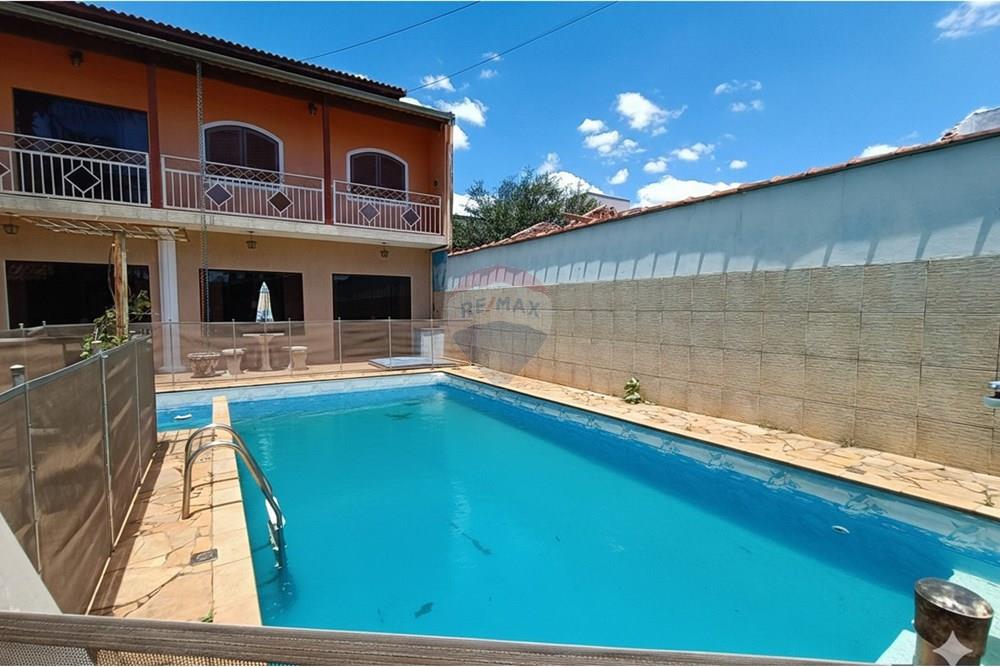 Casa - Alugar - Piracicaba , São Paulo - Generated Image October 20, 2025 - 4_46PM (1).jpg - 690781069-104