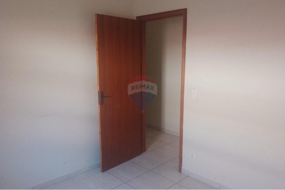 Casa à venda com 2 quartos, 80m² - Foto 13