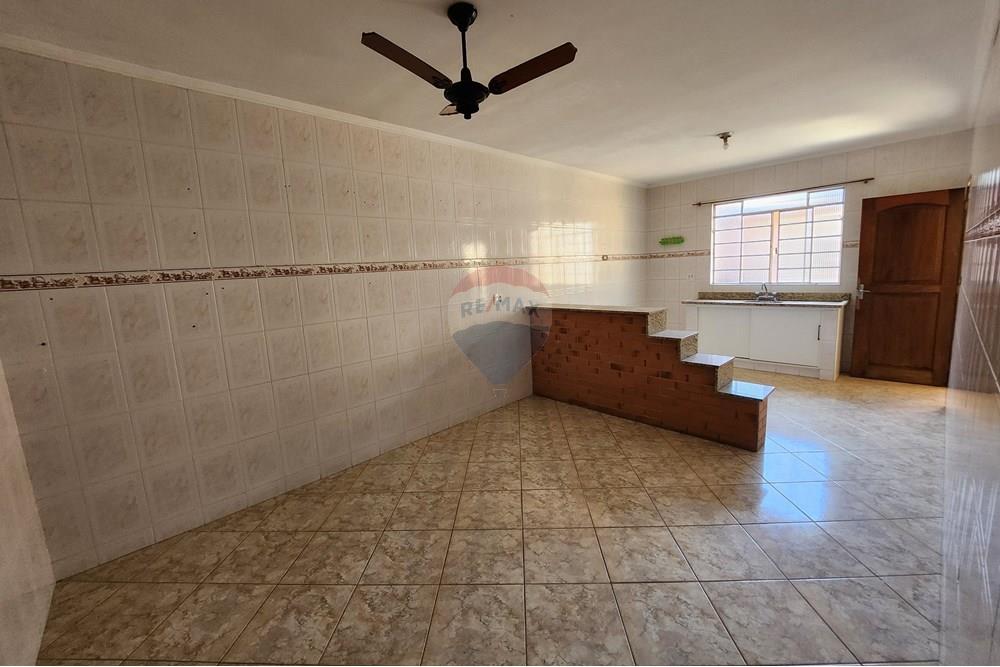 Casa à venda com 5 quartos, 256m² - Foto 35