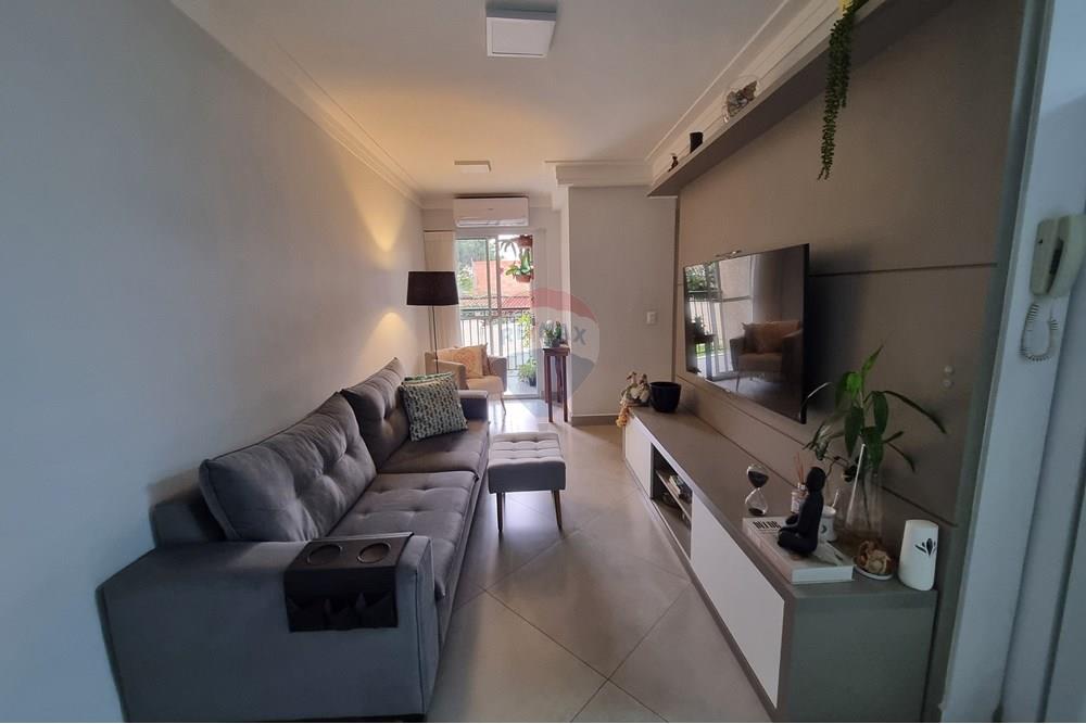 Apartamento à venda com 2 quartos, 62m² - Foto 3