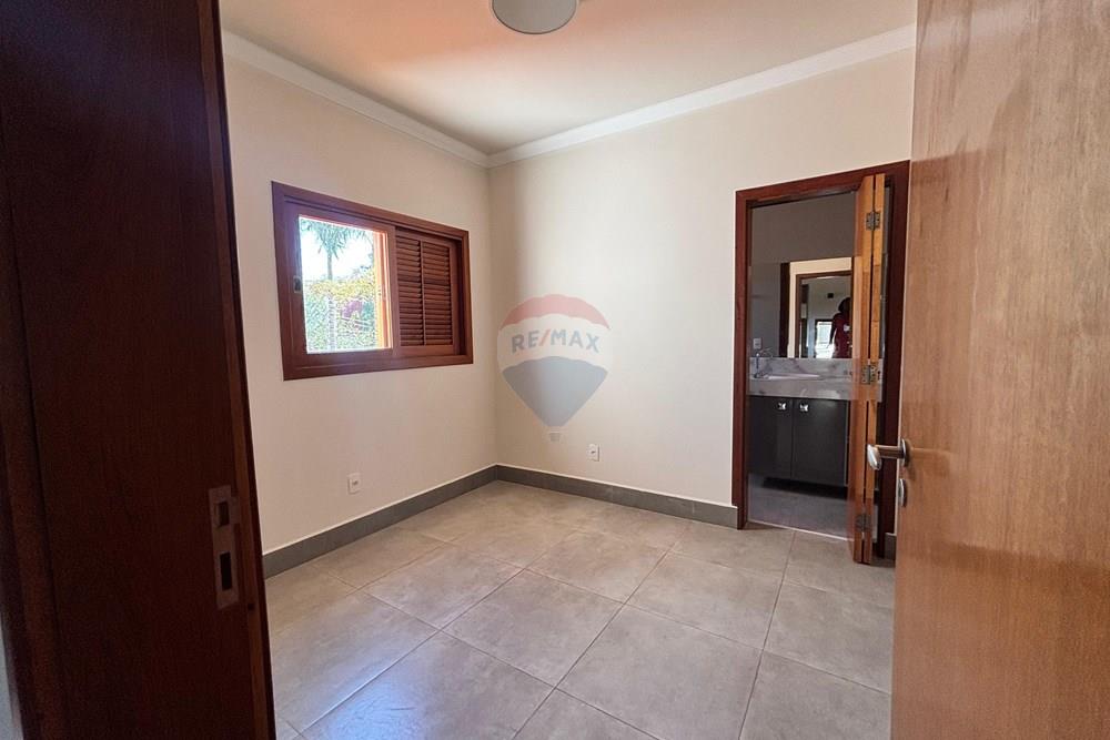 Casa de Condomínio - Alugar - Bragança Paulista , São Paulo - WhatsApp Image 2026-03-27 at 21.26.32 (1).jpeg - 690041204-1