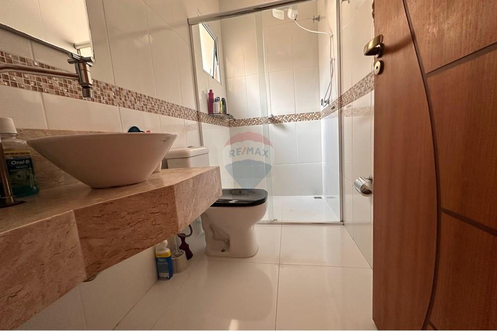 Casa - Venda - Bragança Paulista , São Paulo - WhatsApp Image 2025-10-24 at 26.jpeg - Banheiro - 690041112-7