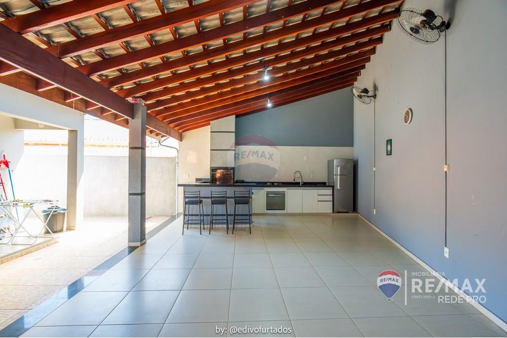 Casa - Venda - Valinhos , São Paulo - EDI09701EDIVO FURTADO SILVA - RG98002306022 SSPCE - CLAUDETE CAIM - PARQUE DAS COLINAS - REMAX REDE PRO - 690851008-547.jpg - 690851008-547