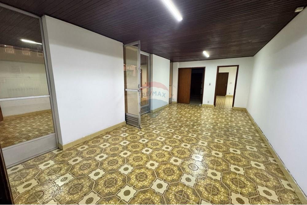 Casa Comercial - Alugar - Bragança Paulista , São Paulo - WhatsApp Image 2025-03-24 at 10.37.30 (3).jpeg - 690041127-26