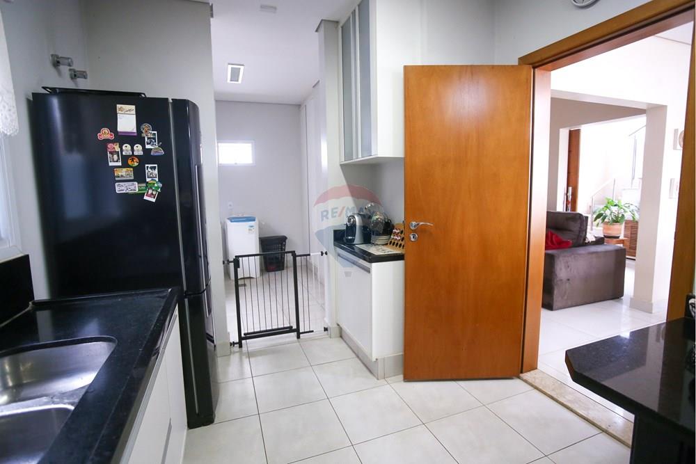 Casa de Condomínio - Venda - Valinhos , São Paulo - CláuBearz42.JPG - 691181029-10